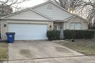 1802 Berkeley Dr, Glenn Heights, TX 75154 - Photo 1