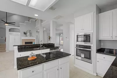 4706 Coventry Lane, Arlington, TX 76017 - Photo 13