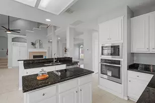 4706 Coventry Ln, Arlington, TX 76017 - Photo 13