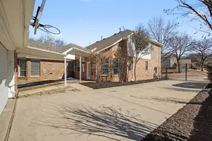 4706 Coventry Ln, Arlington, TX 76017 - Photo 35