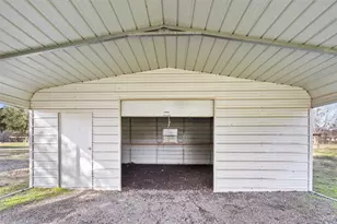 603 E Market St, Mabank, TX 75147 - Photo 25