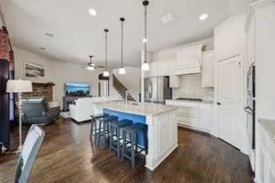 203 Oakcrest Dr, Justin, TX 76247 - Photo 9