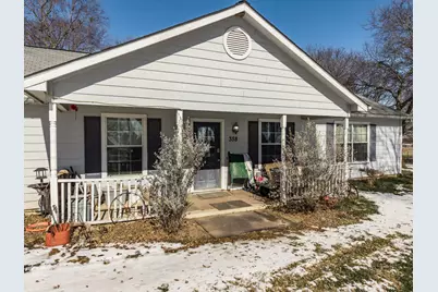 358 E Pecan Street, Waxahachie, TX 75165 - Photo 3