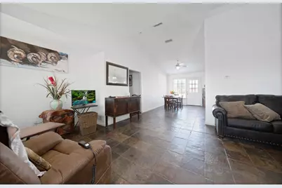 358 E Pecan Street, Waxahachie, TX 75165 - Photo 7