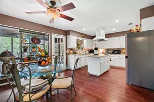 2000 Shadow Ridge Dr, Arlington, TX 76006 - Photo 11