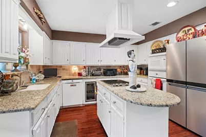 2000 Shadow Ridge Drive, Arlington, TX 76006 - Photo 9