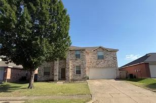 2011 Cap Rock Ln, Grand Prairie, TX 75052 - Photo 1