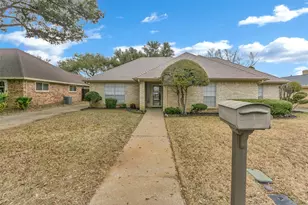 1105 Tulane Dr, Arlington, TX 76012 - Photo 1