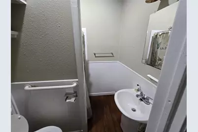 322 Capps Street, Marlin, TX 76661 - Photo 9