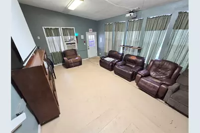 322 Capps Street, Marlin, TX 76661 - Photo 3