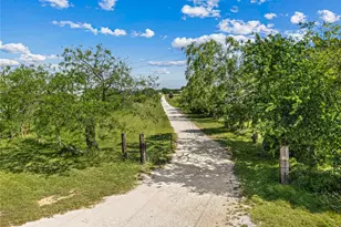 15966 Old China Spring Rd, China Spring, TX 76633 - Photo 3