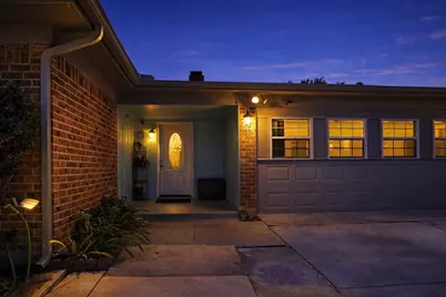 726 Idlewilde Drive, Lewisville, TX 75067 - Photo 3