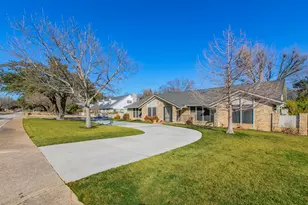 1112 Spring Lake Dr, Duncanville, TX 75137 - Photo 3