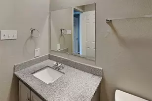 1300 N Creek Dr, Saginaw, TX 76179 - Photo 17