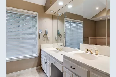 6130 Walnut Hill Lane, Dallas, TX 75230 - Photo 15