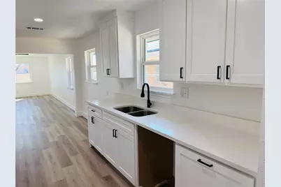 9009 Fairhaven Lane, Dallas, TX 75227 - Photo 17