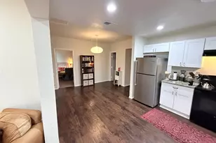 807 Kaufman St, Waxahachie, TX 75165 - Photo 7