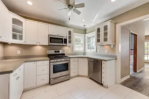 4616 Calmont Ave, Fort Worth, TX 76107 - Photo 11