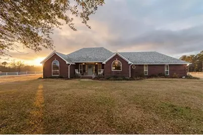 10100 Fm 1650, Gilmer, TX 75645 - Photo 1