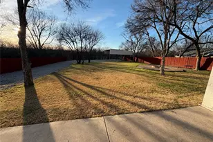 928 Noah St, Mansfield, TX 76065 - Photo 5