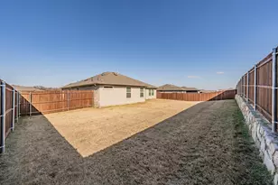 744 Stone Eagle Dr, Azle, TX 76020 - Photo 3