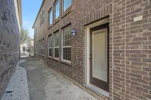 228 Buckingham Ave, Euless, TX 76040 - Photo 29