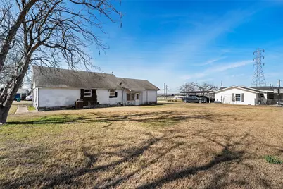 310 S 3rd Street, Abbott, TX 76621 - Photo 23