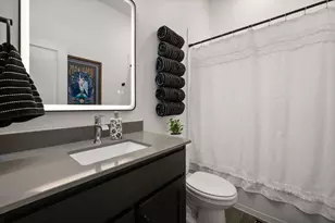 1104 Whispering Hl Dr, Mansfield, TX 76063 - Photo 19