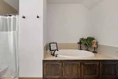 707 Phillips Court, Mansfield, TX 76063 - Photo 17