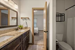 707 Phillips Ct, Mansfield, TX 76063 - Photo 21