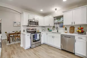 820 Chestnut Ave, Burleson, TX 76028 - Photo 17