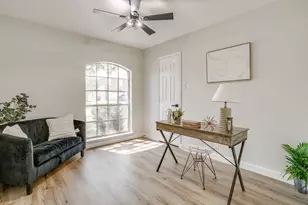 820 Chestnut Ave, Burleson, TX 76028 - Photo 31