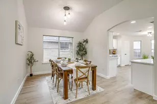 820 Chestnut Ave, Burleson, TX 76028 - Photo 9