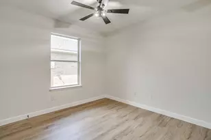 820 Chestnut Ave, Burleson, TX 76028 - Photo 33