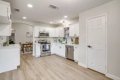 820 Chestnut Avenue, Burleson, TX 76028 - Photo 15