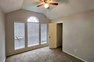 6807 Keeler Dr, Arlington, TX 76001 - Photo 9