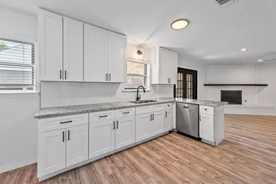 600 Circleview Drive N, Hurst, TX 76054 - Photo 9