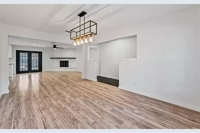 600 Circleview Drive N, Hurst, TX 76054 - Photo 13