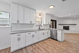 600 Circleview Dr N, Hurst, TX 76054 - Photo 11