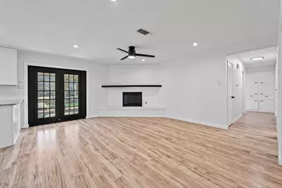 600 Circleview Drive N, Hurst, TX 76054 - Photo 3