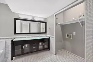 9222 Church Rd, Dallas, TX 75231 - Photo 13