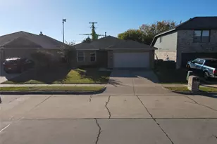 2134 Peggeys Cove, Sherman, TX 75092 - Photo 3