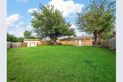 3633 Edgewood Drive, Garland, TX 75042 - Photo 27