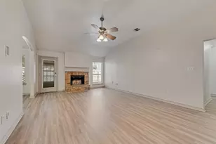 91 Post Oak Dr, Waxahachie, TX 75165 - Photo 5