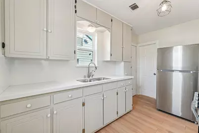 734 Genoa Avenue, Dallas, TX 75216 - Photo 9