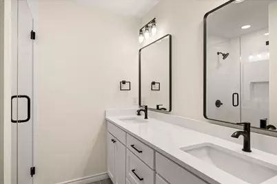 8906 Monticello Drive, Granbury, TX 76049 - Photo 17