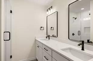 8906 Monticello Dr, Granbury, TX 76049 - Photo 17