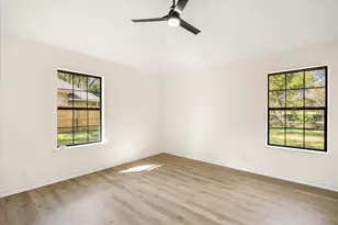 8906 Monticello Dr, Granbury, TX 76049 - Photo 15