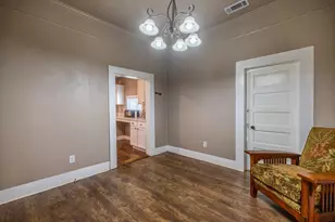 203 W Purdom Ave, Alvarado, TX 76009 - Photo 11