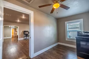 203 W Purdom Ave, Alvarado, TX 76009 - Photo 3